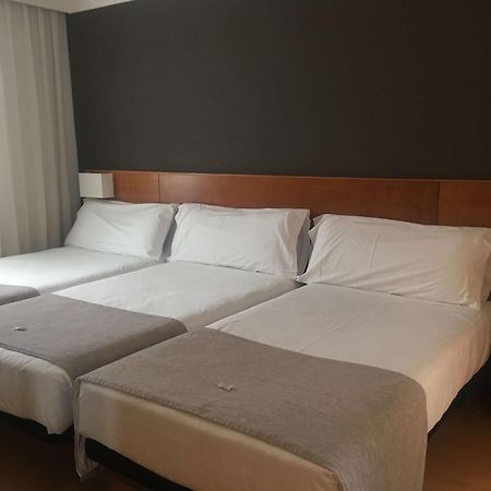 โฮเต็ล เซนิท โลโกรโน Hotel โลโกรโญ ภายนอก รูปภาพ